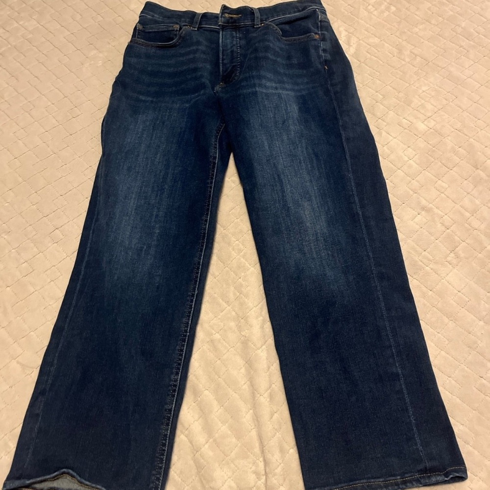 Express Blue Ankle Cropped Jeans with a Loose Fit